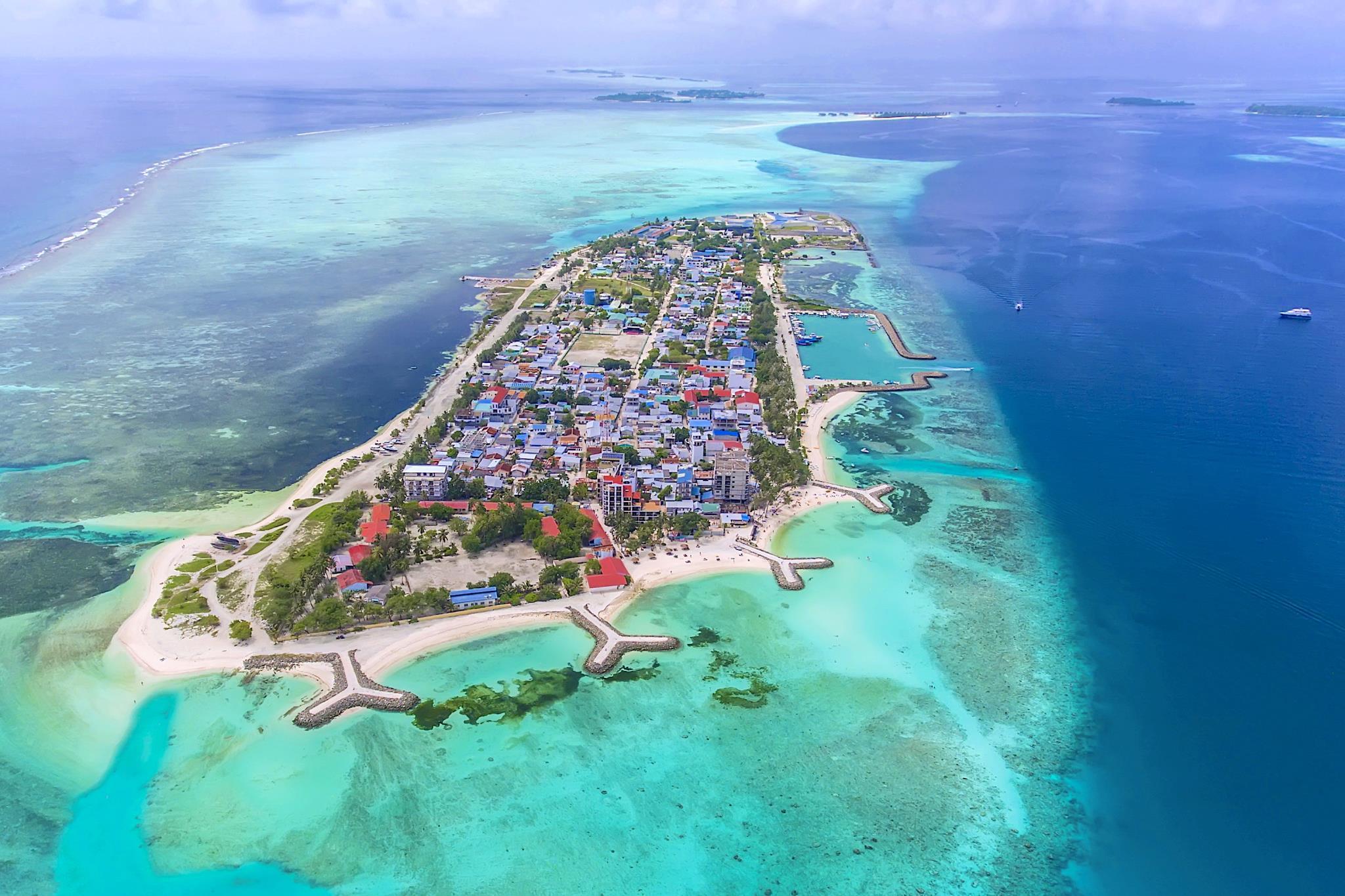Kaani Grand Seaview Hotel 4*